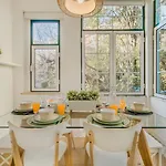 Trendy Flat, In Picturesque Graca شقة *