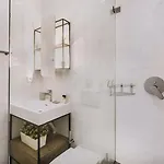 Trendy Flat, In Picturesque Graca Apartmán