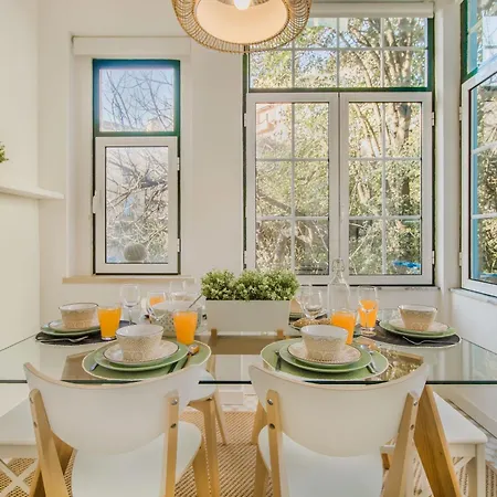 Trendy Flat, In Picturesque Graca Lisboa