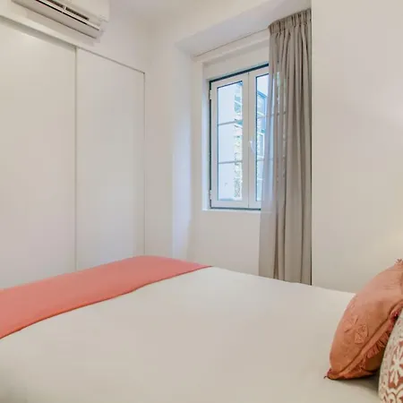 Апартаменты Trendy Flat, In Picturesque Graca *