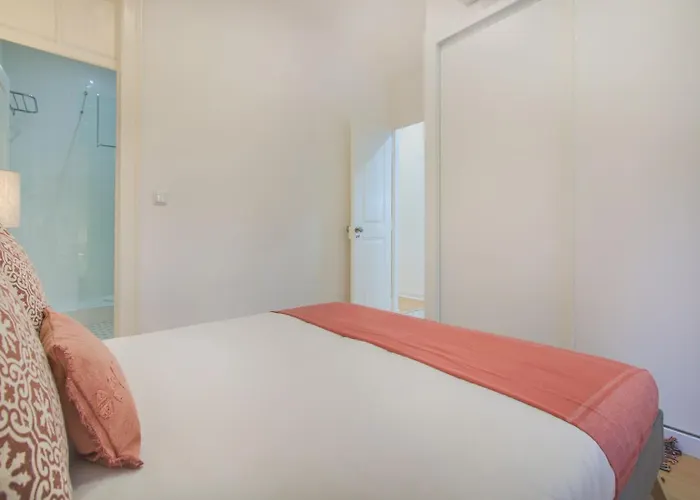 Trendy Flat, In Picturesque Graca Lisboa