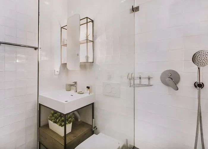 Trendy Flat, In Picturesque Graca Διαμέρισμα