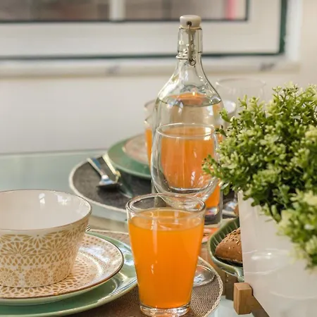 Trendy Flat, In Picturesque Graca * Lissabon